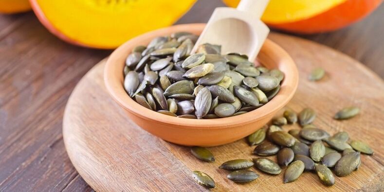 Pumpkin seeds used by a man every day strengthen the potency